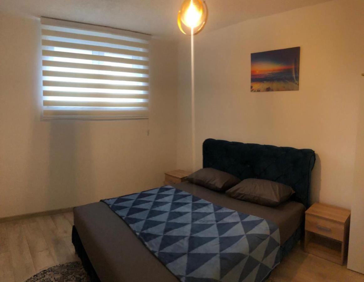 Koca Apartmani Нови-Пазар Экстерьер фото