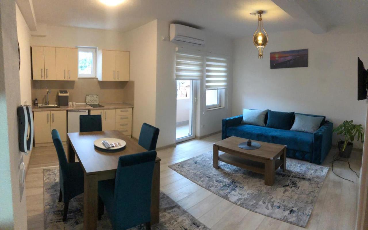 Koca Apartmani Нови-Пазар Экстерьер фото